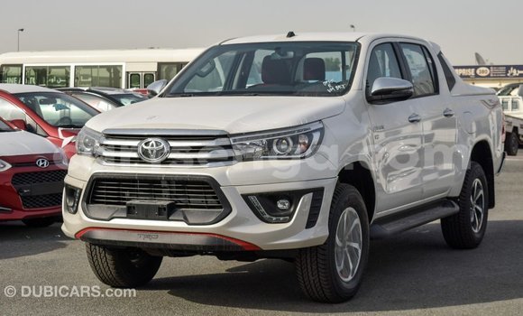 Buy Import Toyota Hilux White Car in Import - Dubai in Hhohho Buy Import Toyota Hilux White Car in Import - Dubai in Hhohho