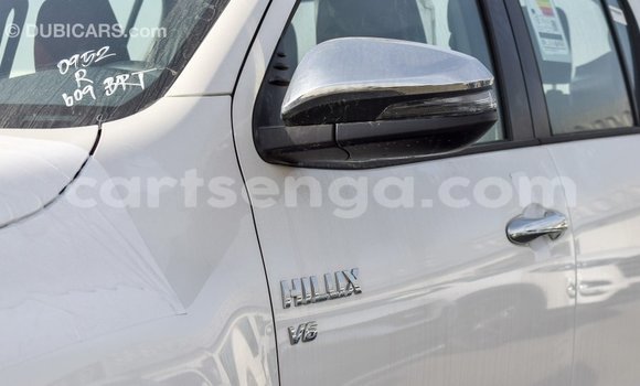 Buy Import Toyota Hilux White Car in Import - Dubai in Hhohho Buy Import Toyota Hilux White Car in Import - Dubai in Hhohho