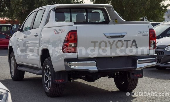 Buy Import Toyota Hilux White Car in Import - Dubai in Hhohho Buy Import Toyota Hilux White Car in Import - Dubai in Hhohho