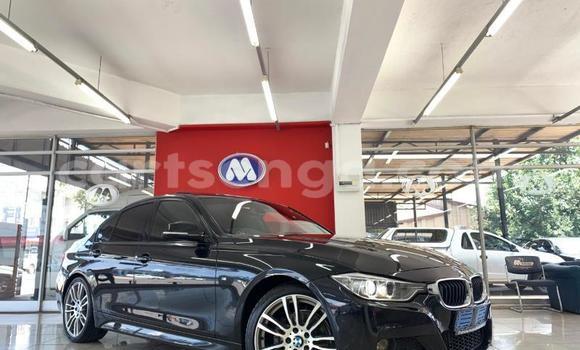 Nunua Ilio tumika BMW M3 Black Gari ndani ya Ezulwini nchini Hhohho Nunua Ilio tumika BMW M3 Black Gari ndani ya Ezulwini nchini Hhohho