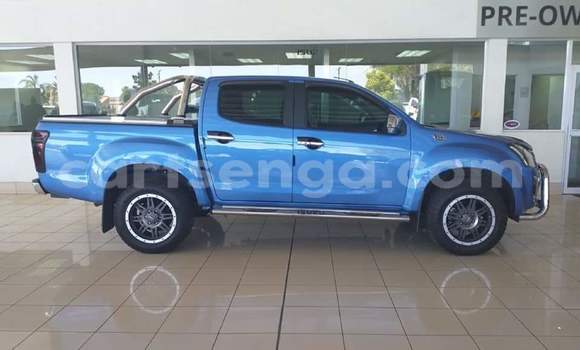 Acheter Occasion Voiture Isuzu KB Bleu à Manzini, Manzini Acheter Occasion Voiture Isuzu KB Bleu à Manzini, Manzini