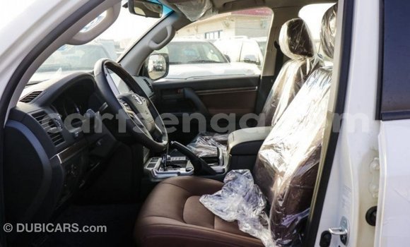Buy Import Toyota Land Cruiser White Car in Import - Dubai in Hhohho Buy Import Toyota Land Cruiser White Car in Import - Dubai in Hhohho