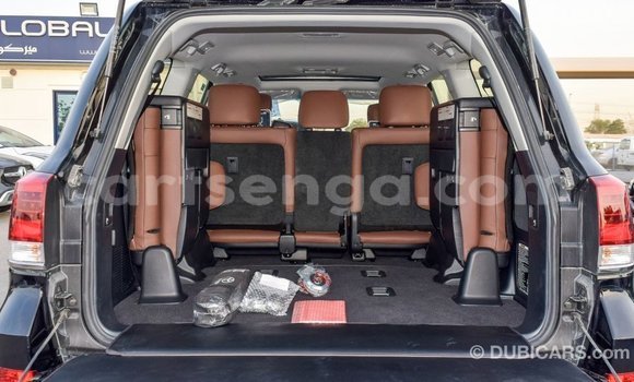 Nunua Imported Toyota Land Cruiser Black Gari ndani ya Import - Dubai nchini Hhohho Nunua Imported Toyota Land Cruiser Black Gari ndani ya Import - Dubai nchini Hhohho