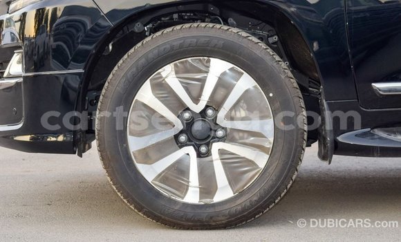Nunua Imported Toyota Land Cruiser Black Gari ndani ya Import - Dubai nchini Hhohho Nunua Imported Toyota Land Cruiser Black Gari ndani ya Import - Dubai nchini Hhohho