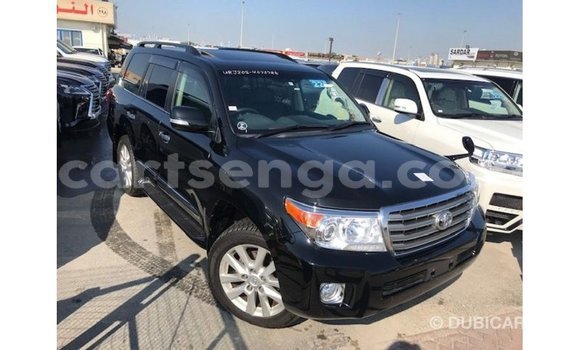 Nunua Imported Toyota Land Cruiser Black Gari ndani ya Import - Dubai nchini Hhohho Nunua Imported Toyota Land Cruiser Black Gari ndani ya Import - Dubai nchini Hhohho
