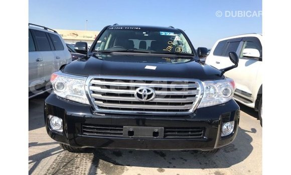 Nunua Imported Toyota Land Cruiser Black Gari ndani ya Import - Dubai nchini Hhohho Nunua Imported Toyota Land Cruiser Black Gari ndani ya Import - Dubai nchini Hhohho