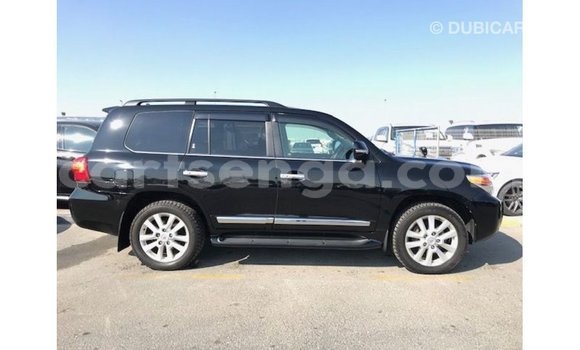Nunua Imported Toyota Land Cruiser Black Gari ndani ya Import - Dubai nchini Hhohho Nunua Imported Toyota Land Cruiser Black Gari ndani ya Import - Dubai nchini Hhohho