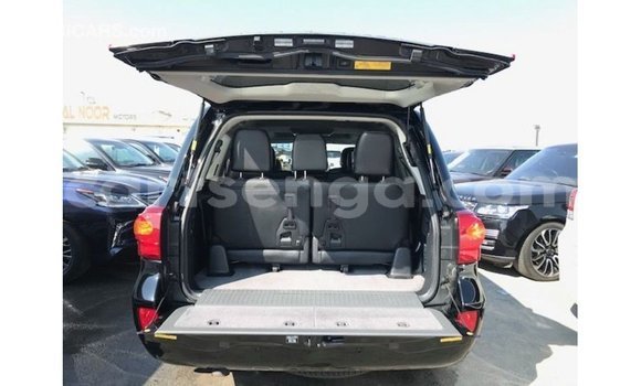 Nunua Imported Toyota Land Cruiser Black Gari ndani ya Import - Dubai nchini Hhohho Nunua Imported Toyota Land Cruiser Black Gari ndani ya Import - Dubai nchini Hhohho