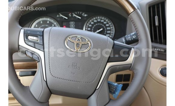 Acheter Import Voiture Toyota Land Cruiser Noir à Import - Dubai, Hhohho Acheter Import Voiture Toyota Land Cruiser Noir à Import - Dubai, Hhohho
