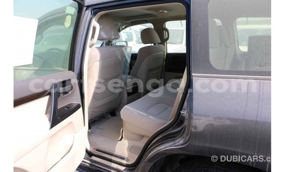 Acheter Import Voiture Toyota Land Cruiser Noir à Import - Dubai, Hhohho Acheter Import Voiture Toyota Land Cruiser Noir à Import - Dubai, Hhohho