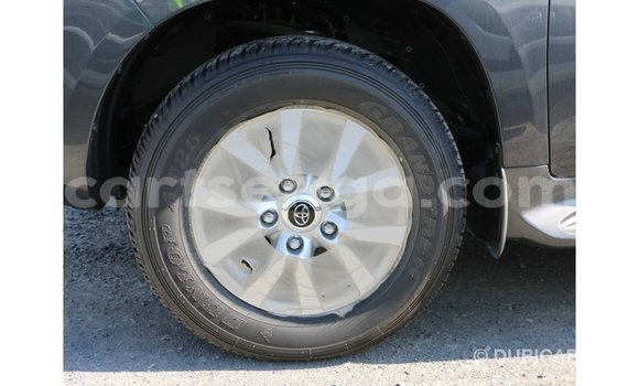 Acheter Import Voiture Toyota Land Cruiser Noir à Import - Dubai, Hhohho Acheter Import Voiture Toyota Land Cruiser Noir à Import - Dubai, Hhohho