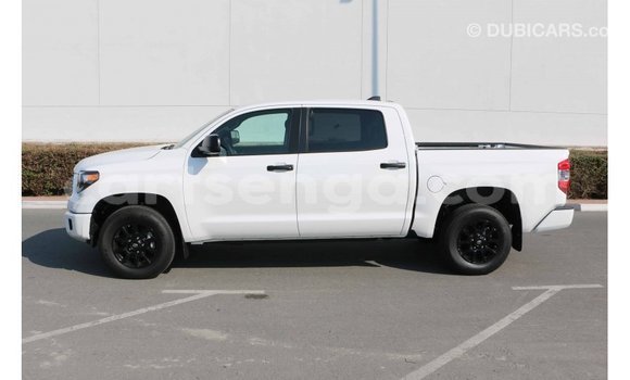 Buy Import Toyota Tundra White Car in Import - Dubai in Hhohho Buy Import Toyota Tundra White Car in Import - Dubai in Hhohho