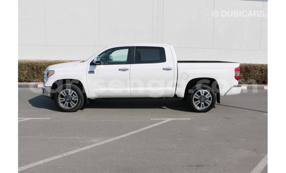 Acheter Import Voiture Toyota Tundra Blanc à Import - Dubai, Hhohho Acheter Import Voiture Toyota Tundra Blanc à Import - Dubai, Hhohho