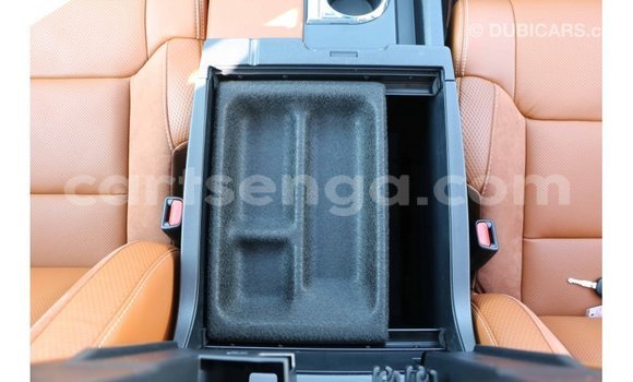 Acheter Import Voiture Toyota Tundra Blanc à Import - Dubai, Hhohho Acheter Import Voiture Toyota Tundra Blanc à Import - Dubai, Hhohho