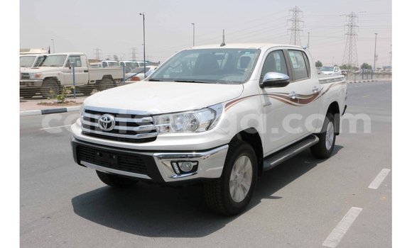 Acheter Import Voiture Toyota Hilux Blanc à Import - Dubai, Hhohho Acheter Import Voiture Toyota Hilux Blanc à Import - Dubai, Hhohho