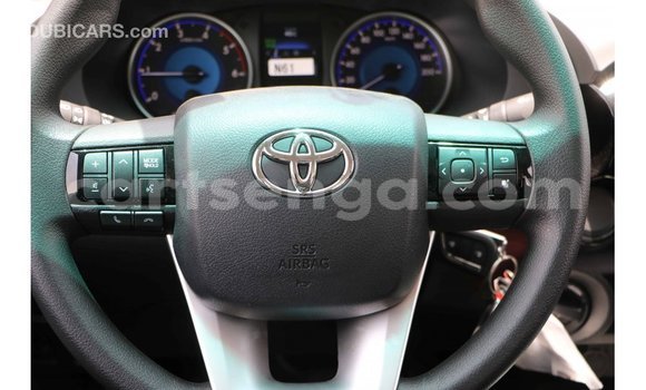 Acheter Import Voiture Toyota Hilux Blanc à Import - Dubai, Hhohho Acheter Import Voiture Toyota Hilux Blanc à Import - Dubai, Hhohho