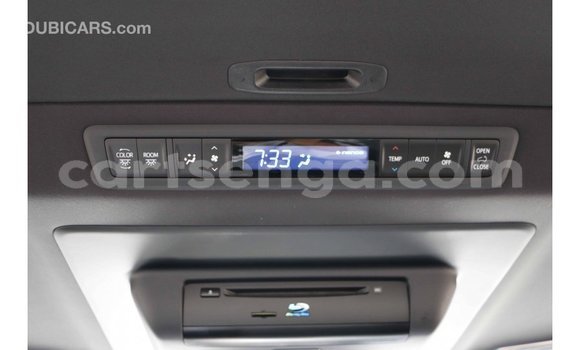 Acheter Import Voiture Toyota Alphard Blanc à Import - Dubai, Hhohho Acheter Import Voiture Toyota Alphard Blanc à Import - Dubai, Hhohho