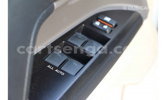 Acheter Import Voiture Toyota Land Cruiser Blanc à Import - Dubai, Hhohho Acheter Import Voiture Toyota Land Cruiser Blanc à Import - Dubai, Hhohho