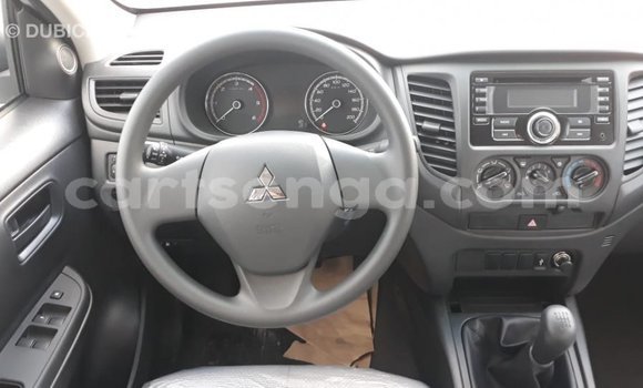 Buy Import Mitsubishi L200 White Car in Import - Dubai in Hhohho Buy Import Mitsubishi L200 White Car in Import - Dubai in Hhohho