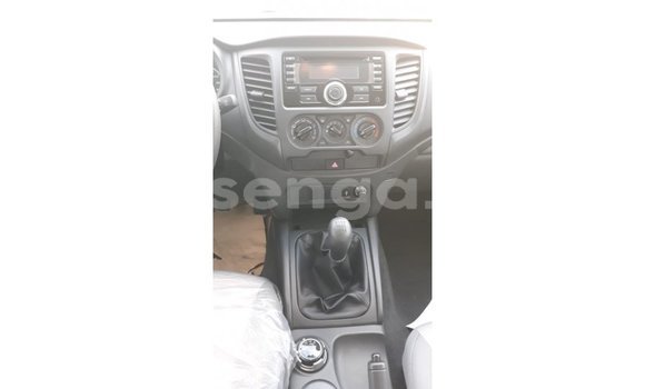 Buy Import Mitsubishi L200 White Car in Import - Dubai in Hhohho Buy Import Mitsubishi L200 White Car in Import - Dubai in Hhohho