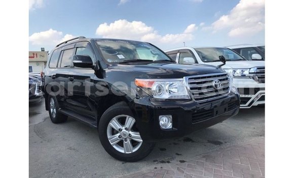 Acheter Import Voiture Toyota Land Cruiser Noir à Import - Dubai, Hhohho Acheter Import Voiture Toyota Land Cruiser Noir à Import - Dubai, Hhohho