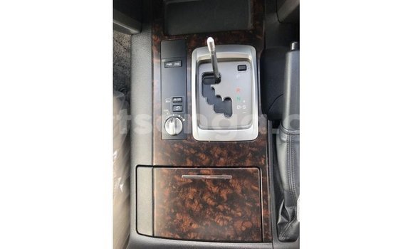 Acheter Import Voiture Toyota Land Cruiser Noir à Import - Dubai, Hhohho Acheter Import Voiture Toyota Land Cruiser Noir à Import - Dubai, Hhohho