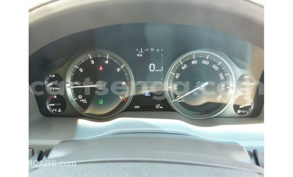 Acheter Import Voiture Toyota Land Cruiser Blanc à Import - Dubai, Hhohho Acheter Import Voiture Toyota Land Cruiser Blanc à Import - Dubai, Hhohho