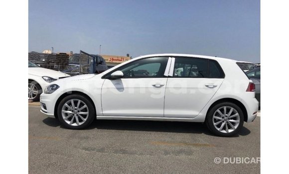 Acheter Import Voiture Volkswagen Golf Blanc à Import - Dubai, Hhohho Acheter Import Voiture Volkswagen Golf Blanc à Import - Dubai, Hhohho
