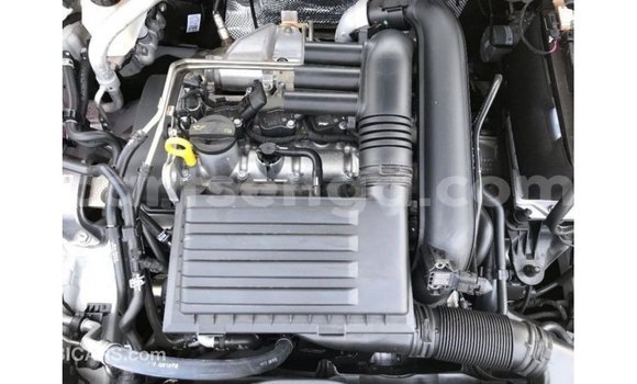 Acheter Import Voiture Volkswagen Golf Blanc à Import - Dubai, Hhohho Acheter Import Voiture Volkswagen Golf Blanc à Import - Dubai, Hhohho