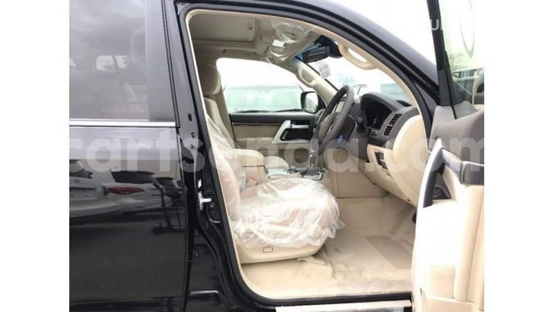 Big with watermark toyota land cruiser hhohho import dubai 15170