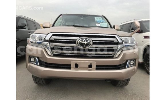 Buy Import Toyota Land Cruiser Other Car in Import - Dubai in Hhohho Buy Import Toyota Land Cruiser Other Car in Import - Dubai in Hhohho