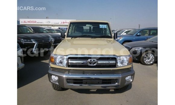 Buy Import Toyota Land Cruiser Beige Car in Import - Dubai in Hhohho Buy Import Toyota Land Cruiser Beige Car in Import - Dubai in Hhohho