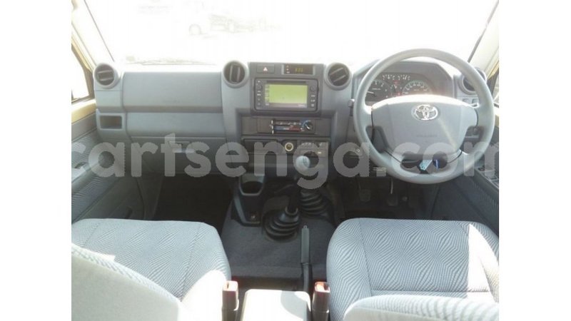 Big with watermark toyota land cruiser hhohho import dubai 15173