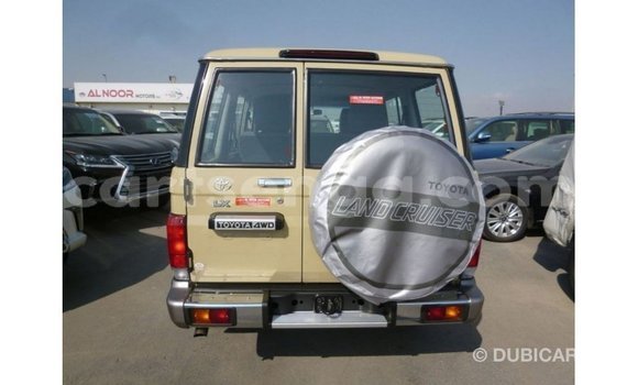 Buy Import Toyota Land Cruiser Beige Car in Import - Dubai in Hhohho Buy Import Toyota Land Cruiser Beige Car in Import - Dubai in Hhohho