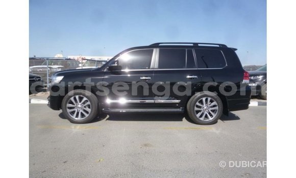 Nunua Imported Toyota Land Cruiser Black Gari ndani ya Import - Dubai nchini Hhohho Nunua Imported Toyota Land Cruiser Black Gari ndani ya Import - Dubai nchini Hhohho