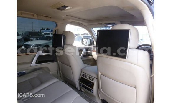 Nunua Imported Toyota Land Cruiser Black Gari ndani ya Import - Dubai nchini Hhohho Nunua Imported Toyota Land Cruiser Black Gari ndani ya Import - Dubai nchini Hhohho