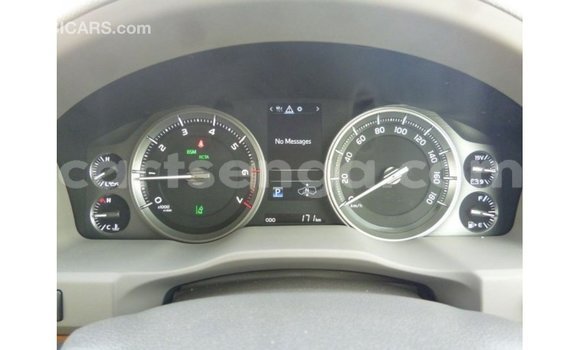 Nunua Imported Toyota Land Cruiser White Gari ndani ya Import - Dubai nchini Hhohho Nunua Imported Toyota Land Cruiser White Gari ndani ya Import - Dubai nchini Hhohho