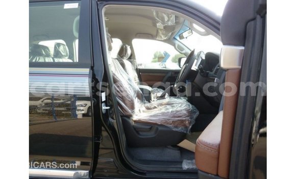 Buy Import Toyota Land Cruiser Black Car in Import - Dubai in Hhohho Buy Import Toyota Land Cruiser Black Car in Import - Dubai in Hhohho