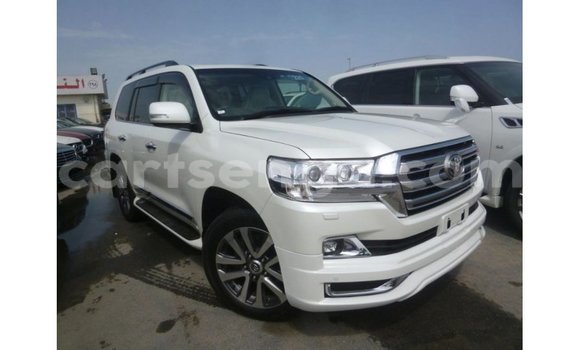 Nunua Imported Toyota Land Cruiser White Gari ndani ya Import - Dubai nchini Hhohho Nunua Imported Toyota Land Cruiser White Gari ndani ya Import - Dubai nchini Hhohho