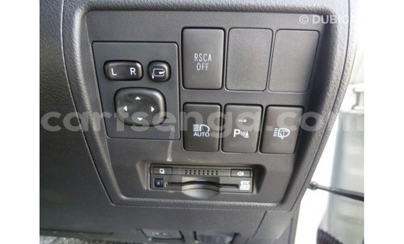 Nunua Imported Toyota Land Cruiser White Gari ndani ya Import - Dubai nchini Hhohho Nunua Imported Toyota Land Cruiser White Gari ndani ya Import - Dubai nchini Hhohho