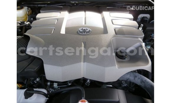 Nunua Imported Toyota Land Cruiser White Gari ndani ya Import - Dubai nchini Hhohho Nunua Imported Toyota Land Cruiser White Gari ndani ya Import - Dubai nchini Hhohho