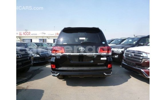 Nunua Imported Toyota Land Cruiser Black Gari ndani ya Import - Dubai nchini Hhohho Nunua Imported Toyota Land Cruiser Black Gari ndani ya Import - Dubai nchini Hhohho