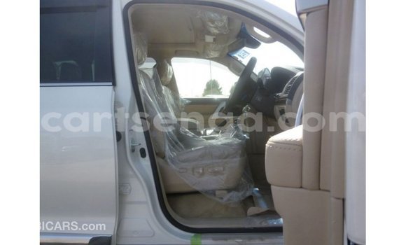 Buy Import Toyota Land Cruiser White Car in Import - Dubai in Hhohho Buy Import Toyota Land Cruiser White Car in Import - Dubai in Hhohho