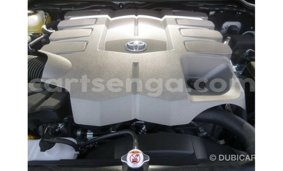 Buy Import Toyota Land Cruiser White Car in Import - Dubai in Hhohho Buy Import Toyota Land Cruiser White Car in Import - Dubai in Hhohho