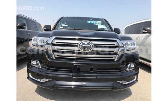 Nunua Imported Toyota Land Cruiser Black Gari ndani ya Import - Dubai nchini Hhohho Nunua Imported Toyota Land Cruiser Black Gari ndani ya Import - Dubai nchini Hhohho
