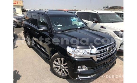 Nunua Imported Toyota Land Cruiser Black Gari ndani ya Import - Dubai nchini Hhohho Nunua Imported Toyota Land Cruiser Black Gari ndani ya Import - Dubai nchini Hhohho