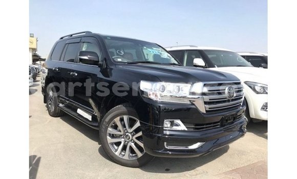 Nunua Imported Toyota Land Cruiser Black Gari ndani ya Import - Dubai nchini Hhohho Nunua Imported Toyota Land Cruiser Black Gari ndani ya Import - Dubai nchini Hhohho