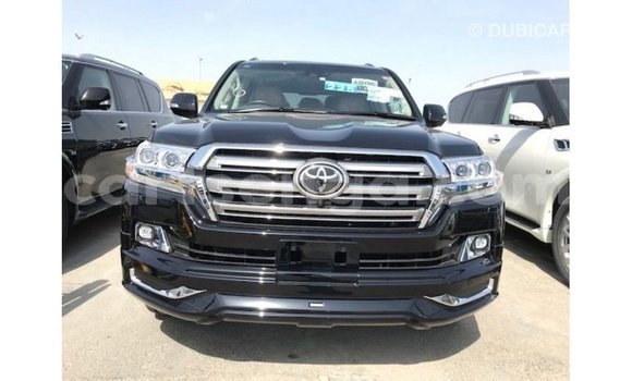 Nunua Imported Toyota Land Cruiser Black Gari ndani ya Import - Dubai nchini Hhohho Nunua Imported Toyota Land Cruiser Black Gari ndani ya Import - Dubai nchini Hhohho