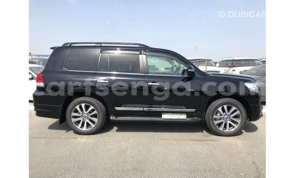 Nunua Imported Toyota Land Cruiser Black Gari ndani ya Import - Dubai nchini Hhohho Nunua Imported Toyota Land Cruiser Black Gari ndani ya Import - Dubai nchini Hhohho