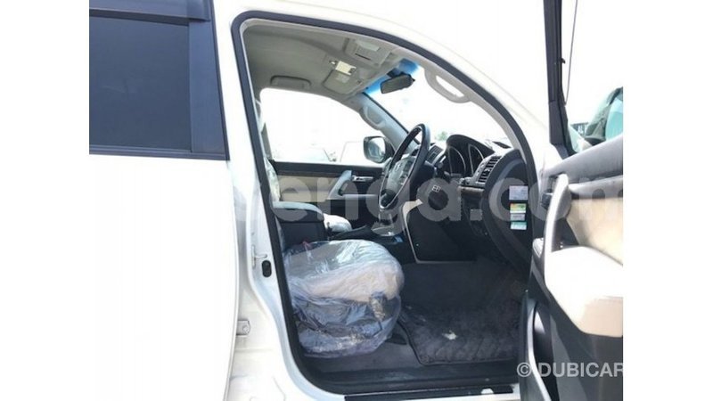 Big with watermark toyota land cruiser hhohho import dubai 15203